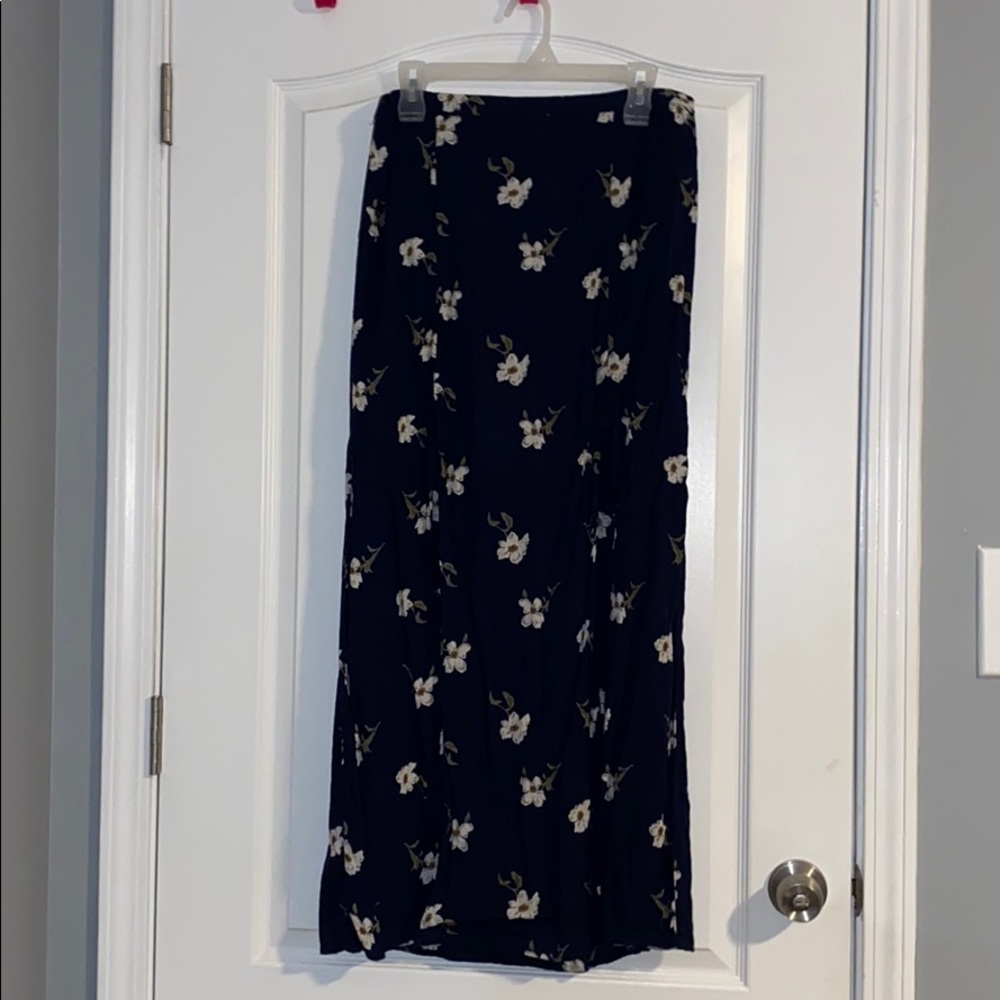 American Eagle maxi skirt